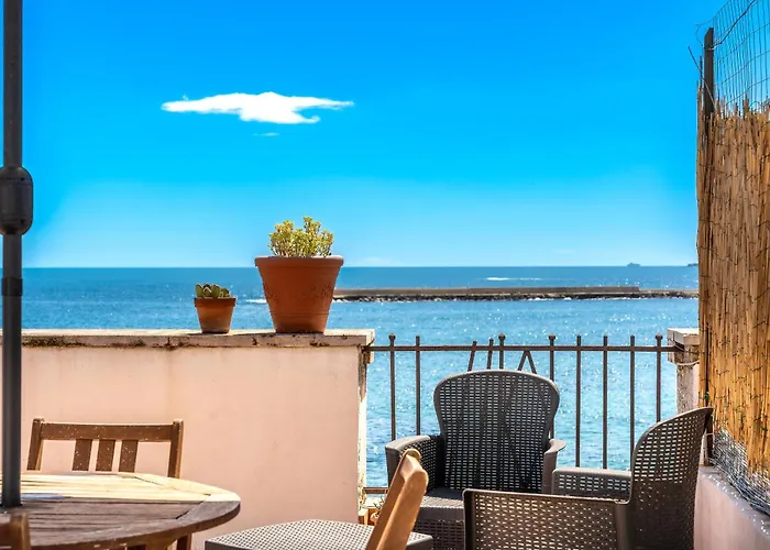 Re Dionisio Apartments con terrazza by Wonderful Italy